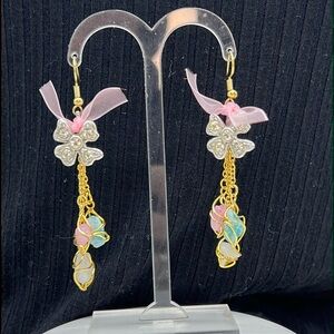 ⭐️Adorned Crown Jewelry assemblage pink rhinestone bow triple stone earrings